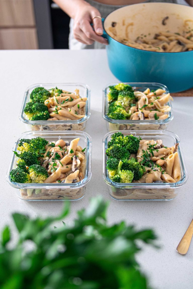 High-Protein Caramelised Onion Pasta (Meal-Prep)