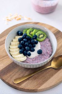 Pink Quinoa Overnight Oats