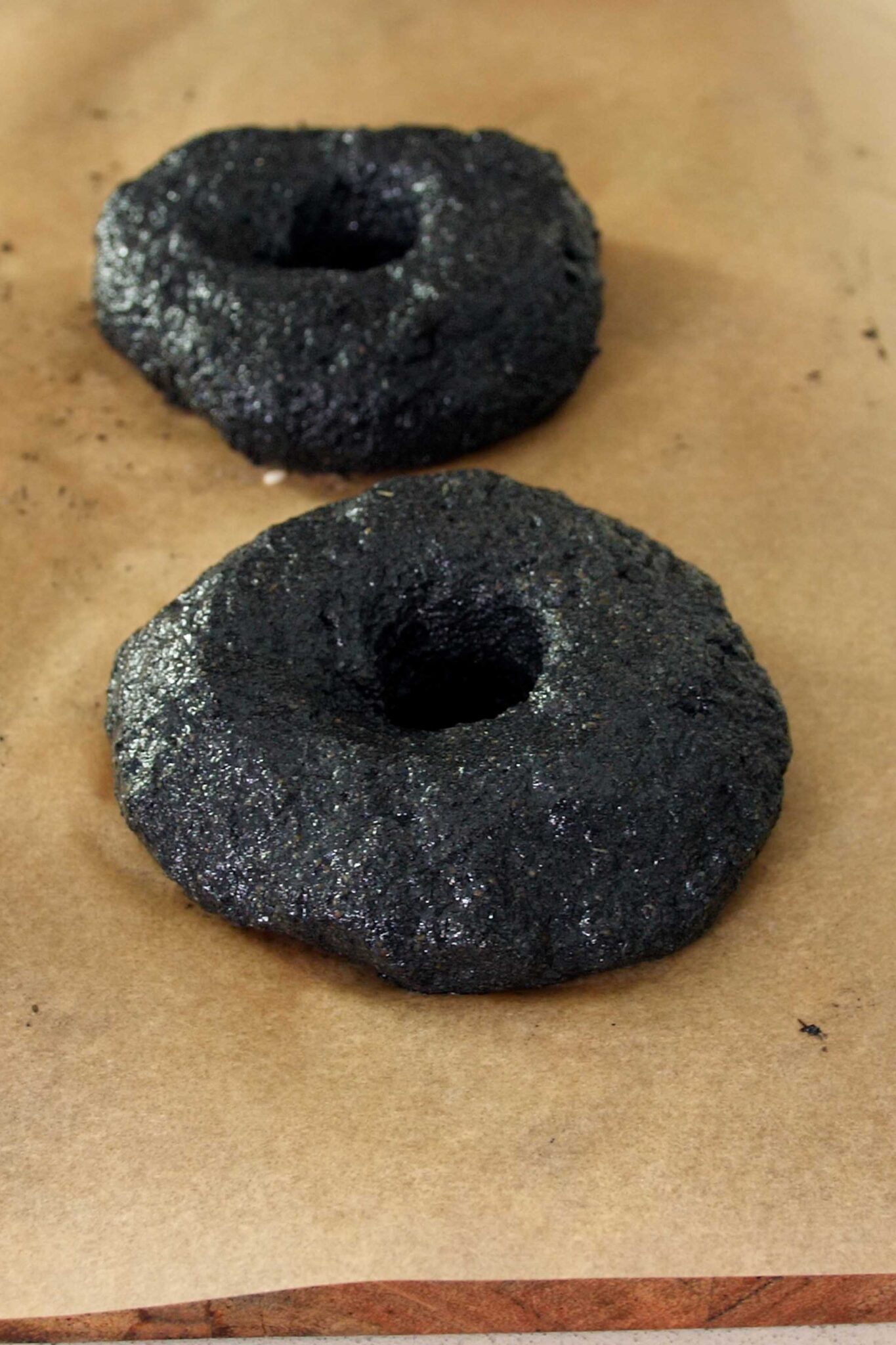Easy Charcoal Bagels plantbaes
